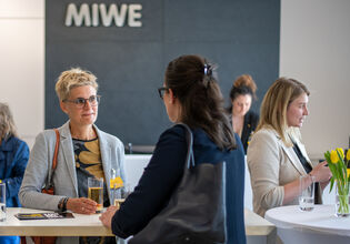 Frauen formen die Backbranche